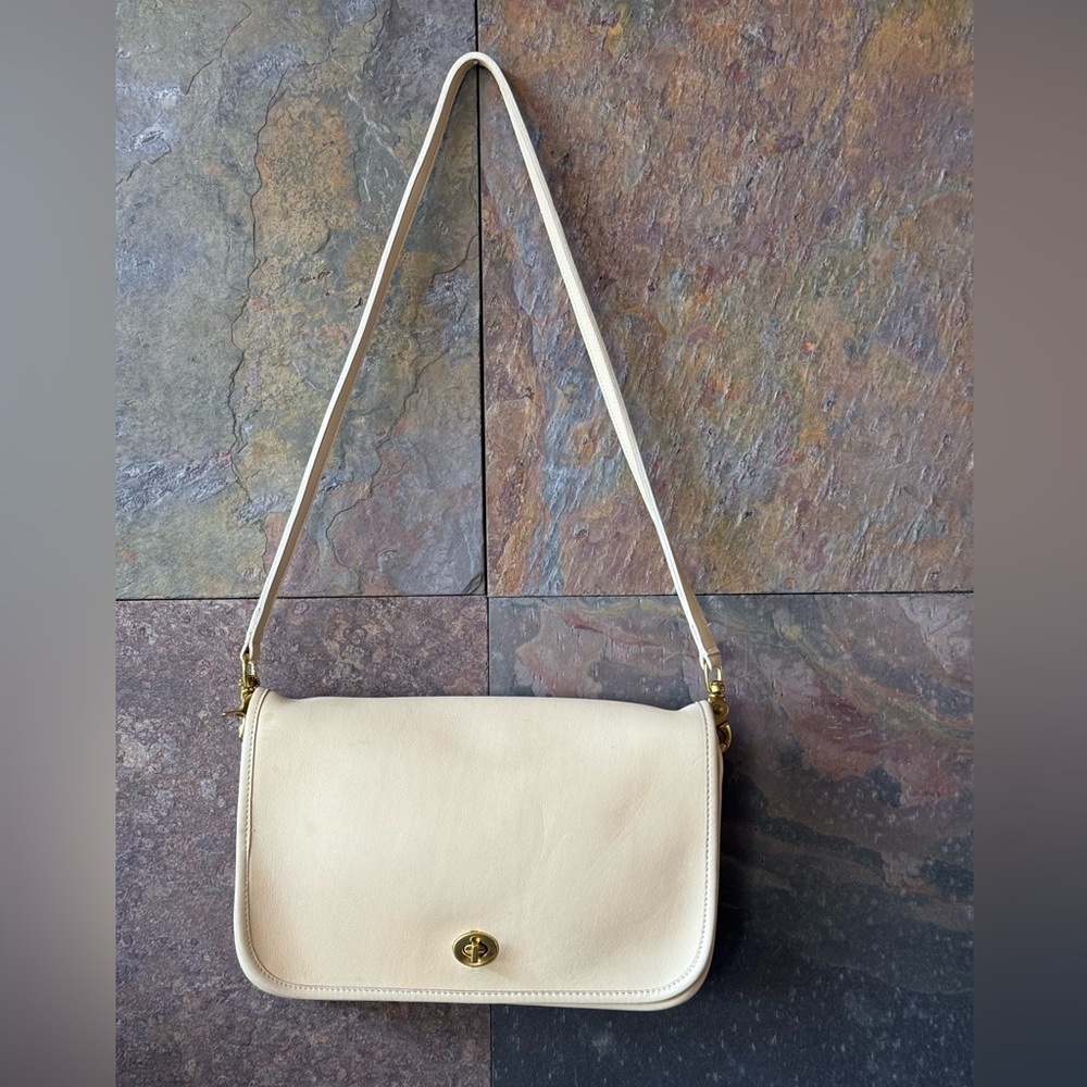 Vintage Coach bone NYC  Convertible Clutch 218-2732, mid to late 70’s.